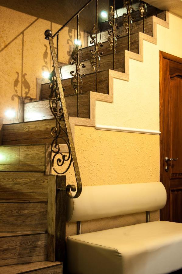 Saperka Hostel Kyiv Exterior photo